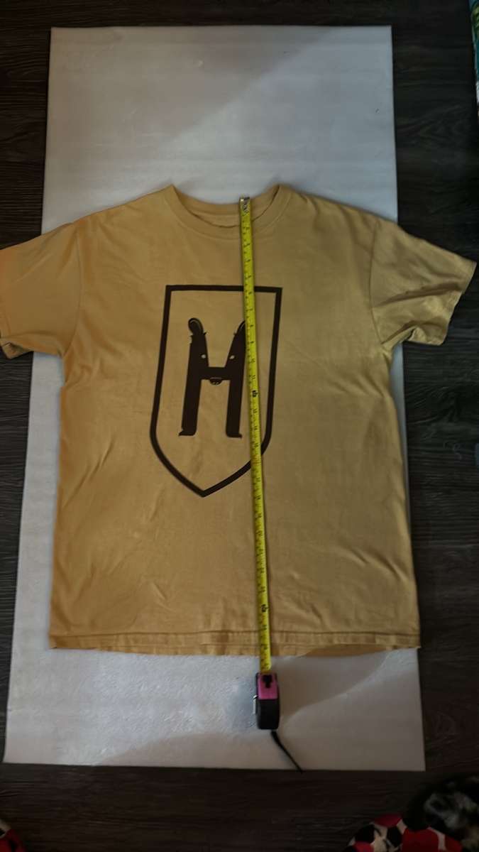 Harry Potter and the Cursed Child Hufflepuff TShirt Size M