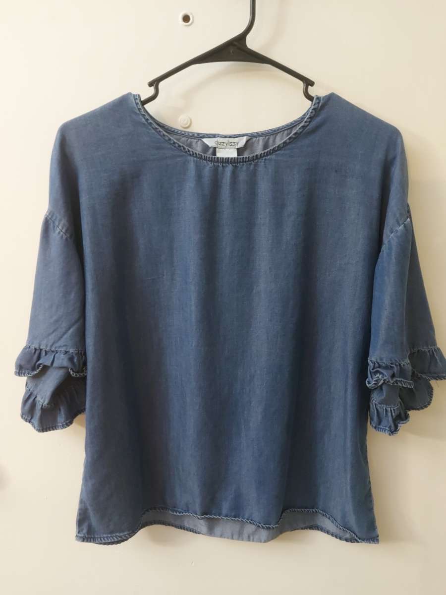 DizzyLissy Lightweight Denim Ruffle Top Size M Boho Festival