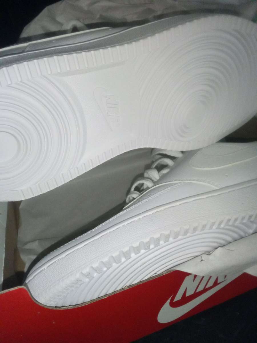 all white Nike Court womens size 8