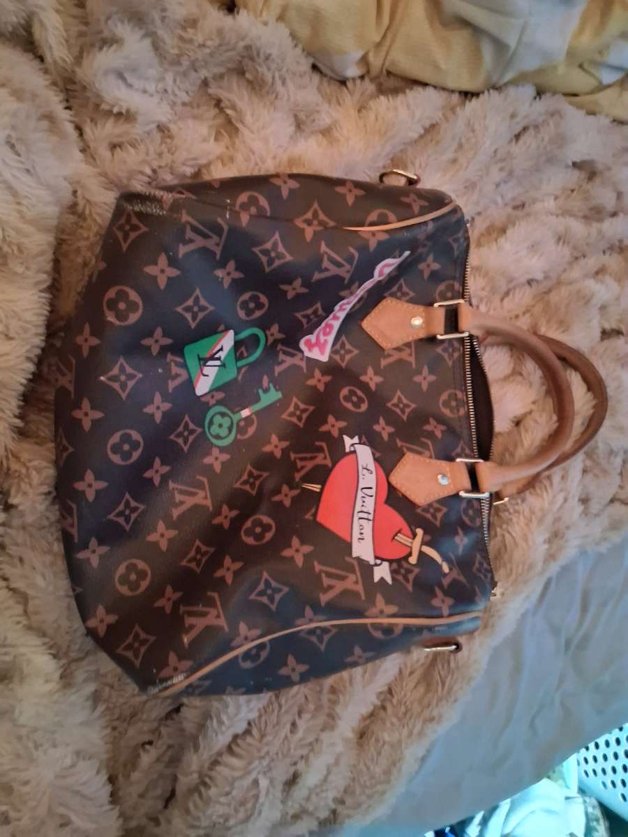 Louis vuitton bag