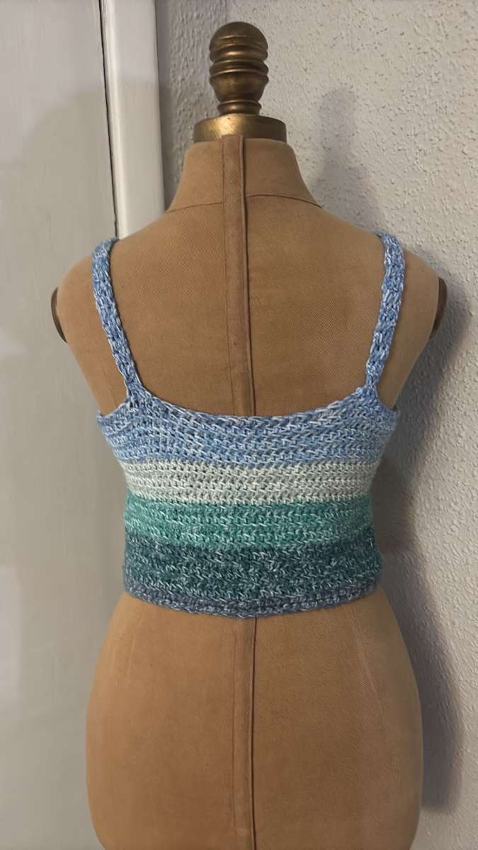 Blue gradient knit crop top No Size
