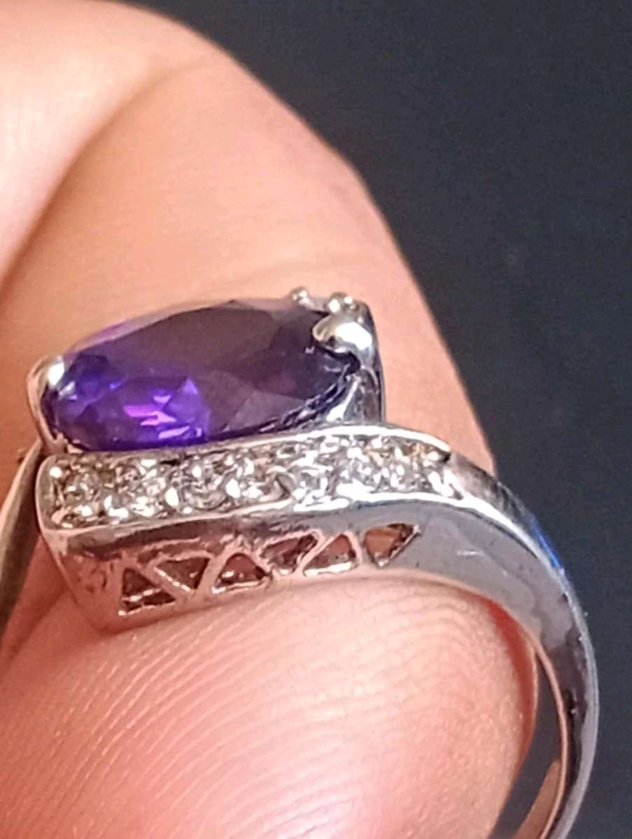 14K White Gold Amethyst and Diamond ring size 85 for women
