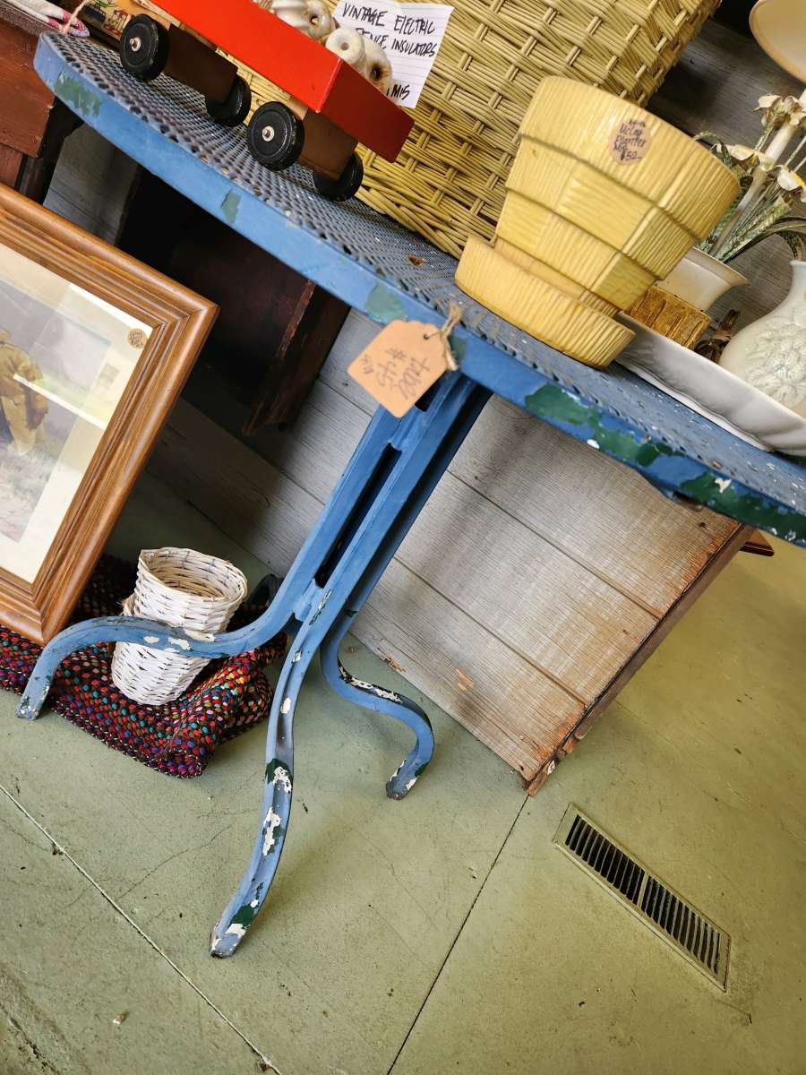 35 inch round chippy blue metal table patio porch or sunroom