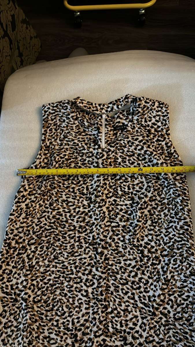 Zac  Rachel Animal Print Sleeveless Neck Strap Shirt Size Sm