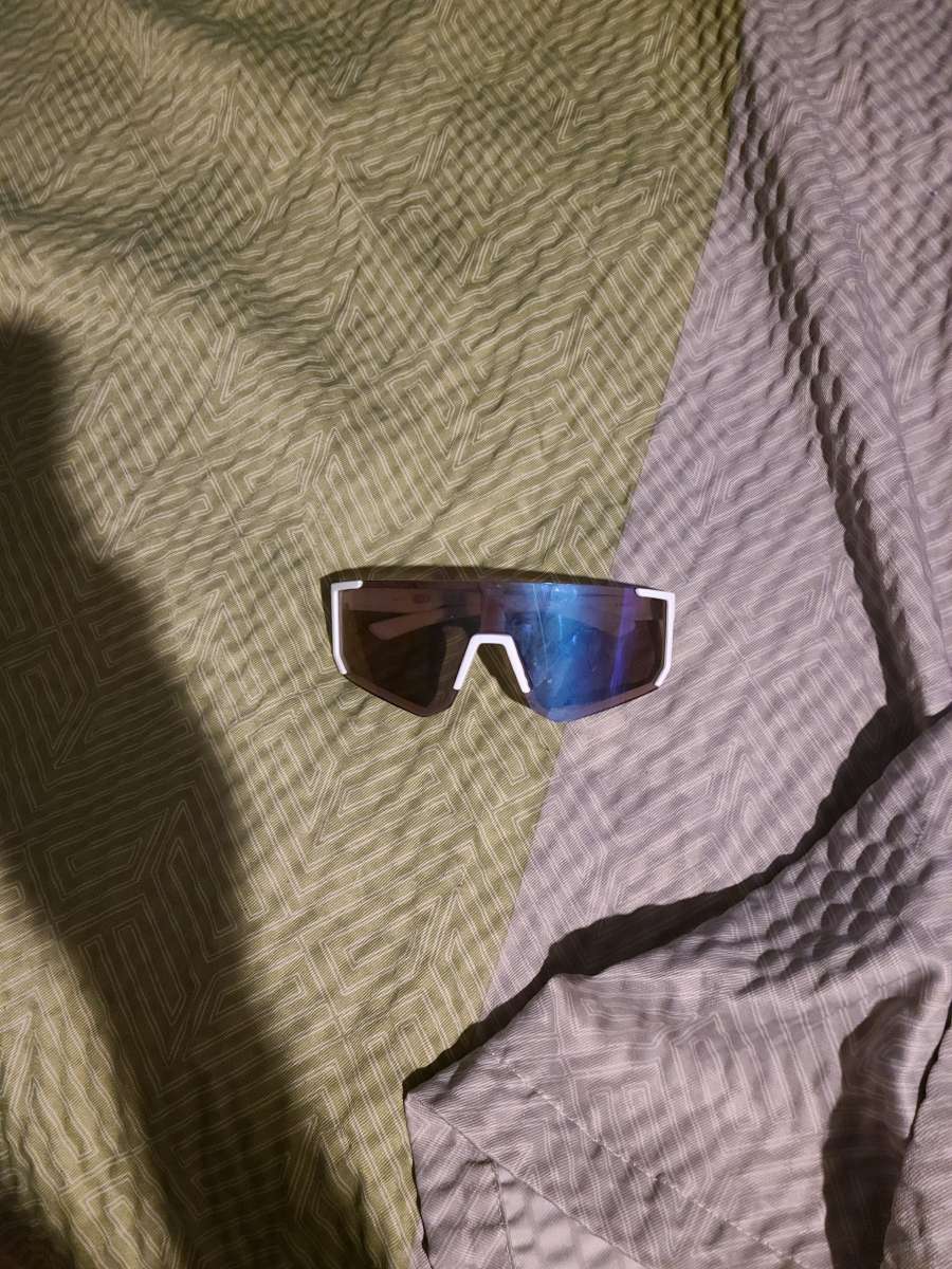 okaley shades