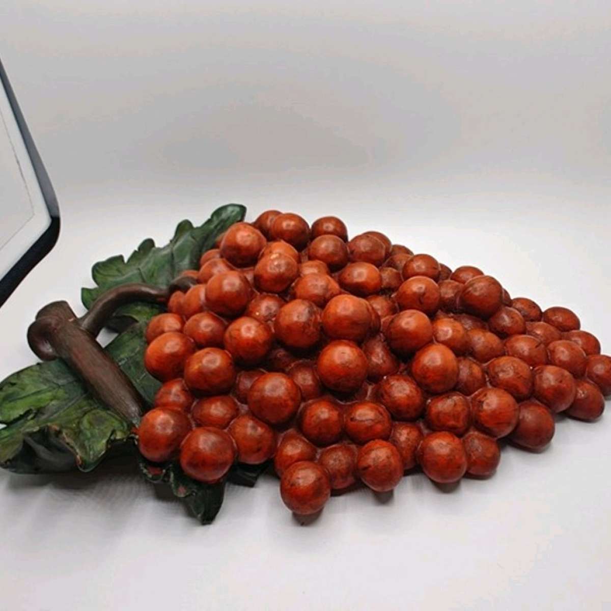 Vintage Beautiful Large Touch Of Class Resin Red Grape Wall