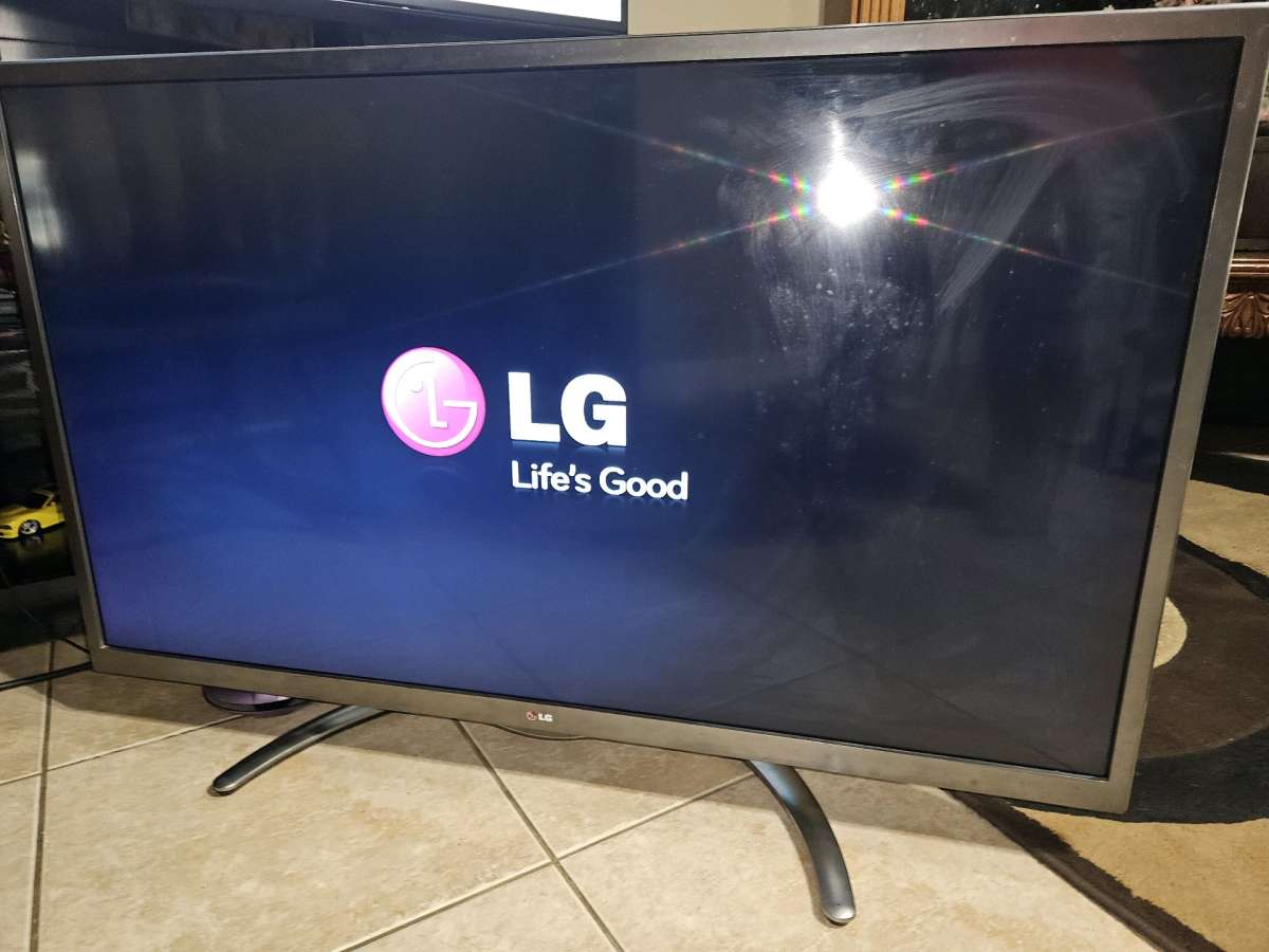 47in LG Smart TV