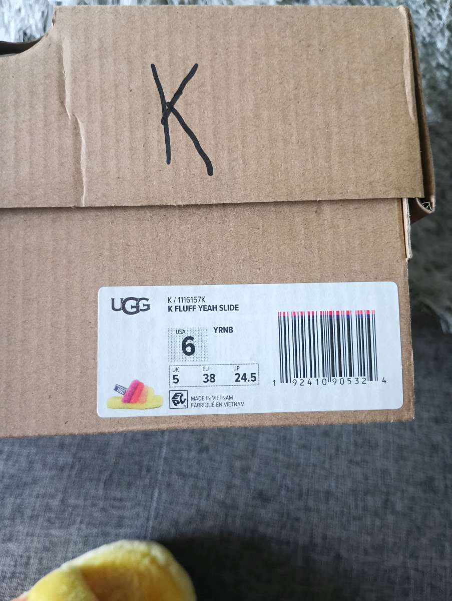 UGG Fluff Yeah Slide Kids Yellow Rainbow size 6 for women