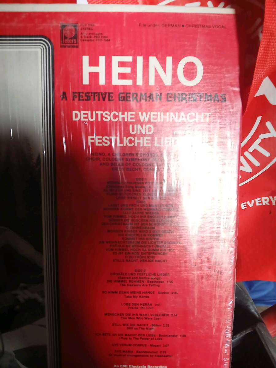 VINYL RECORDS WHOLE BOX OF EM