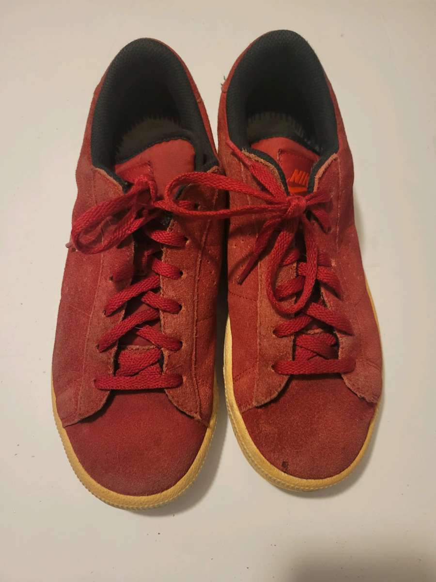 Size5Y Niki red seude sneakers