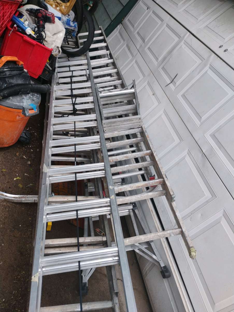 28 ft aluminum extension ladder