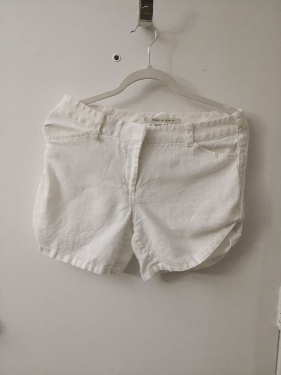 Max Studio White Linen Shorts Size 4