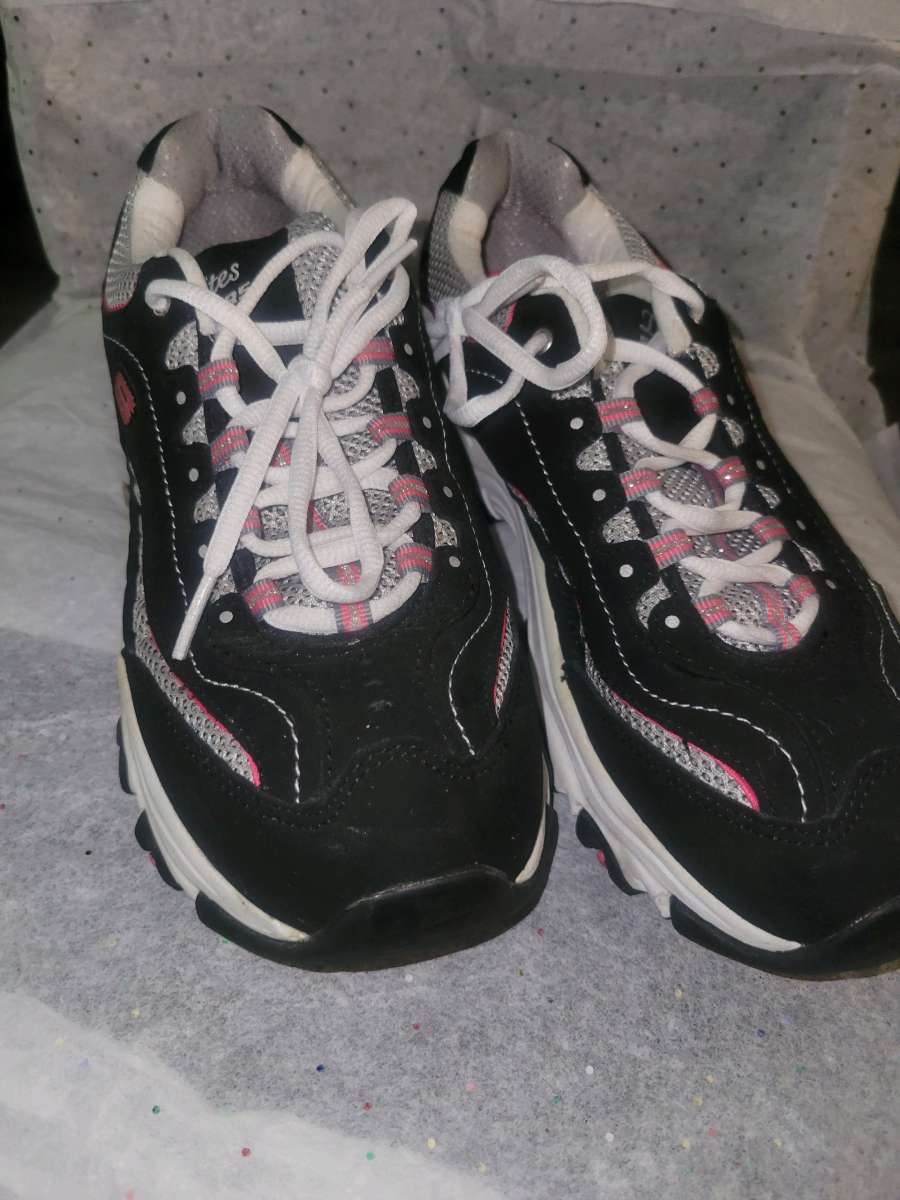 Sketchers Pink and Black