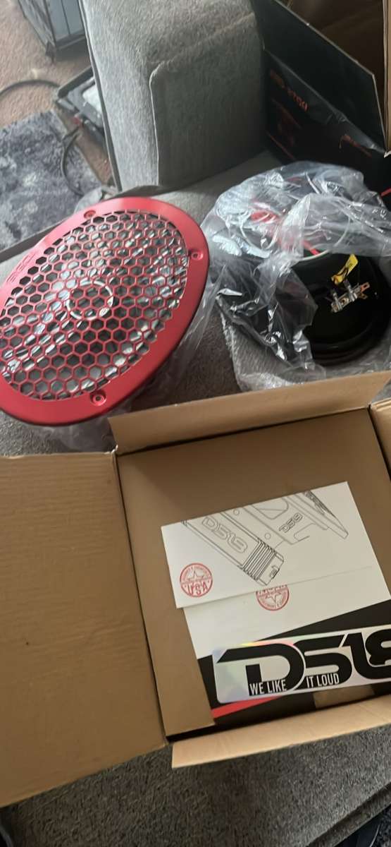 4 bosinas Ds18 amplificador