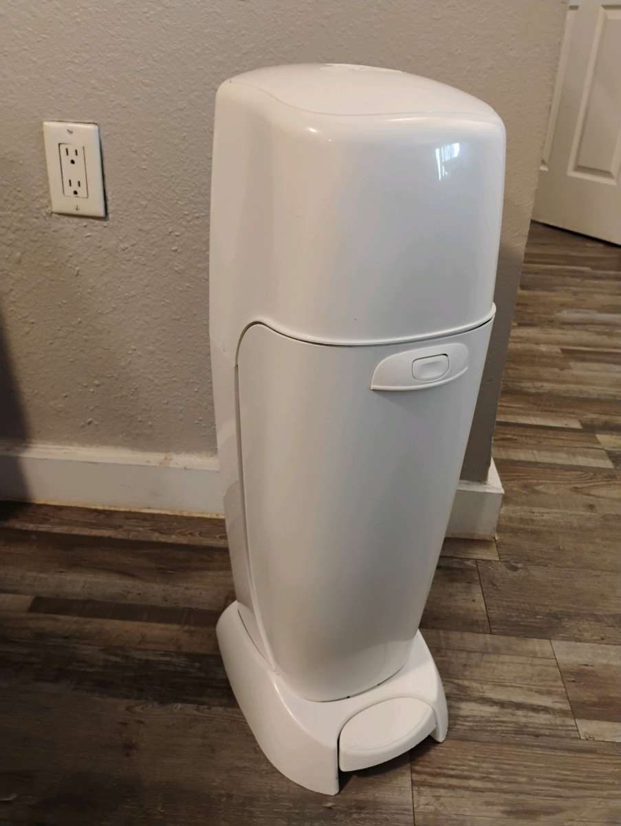 Diaper genie