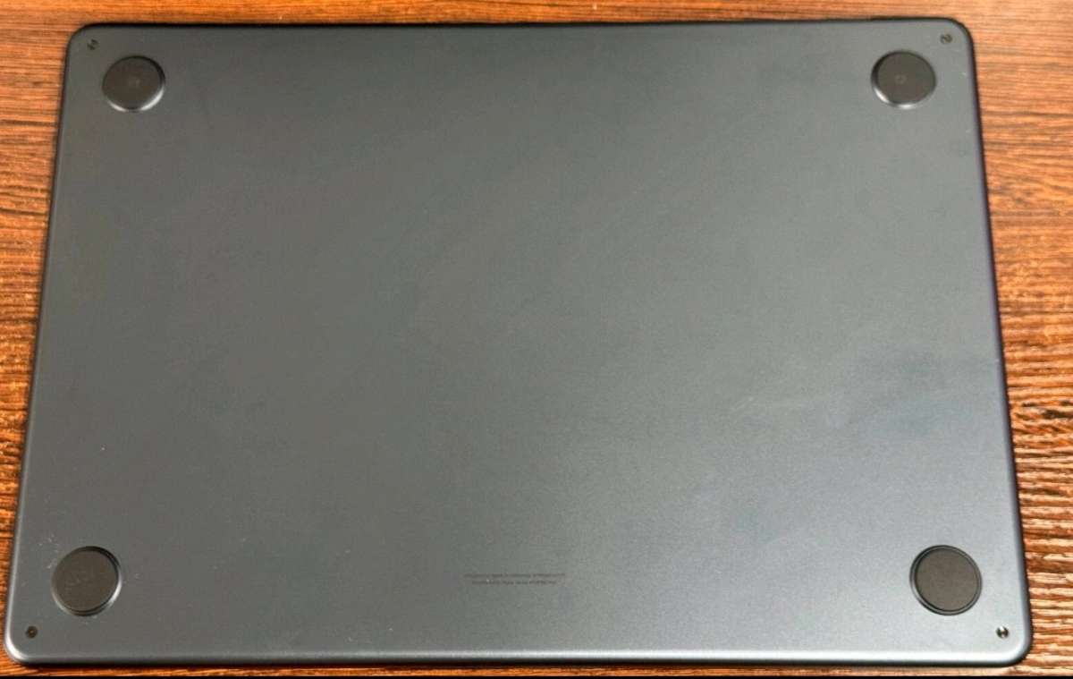 Macbook Air 13 M3 Excellent condition