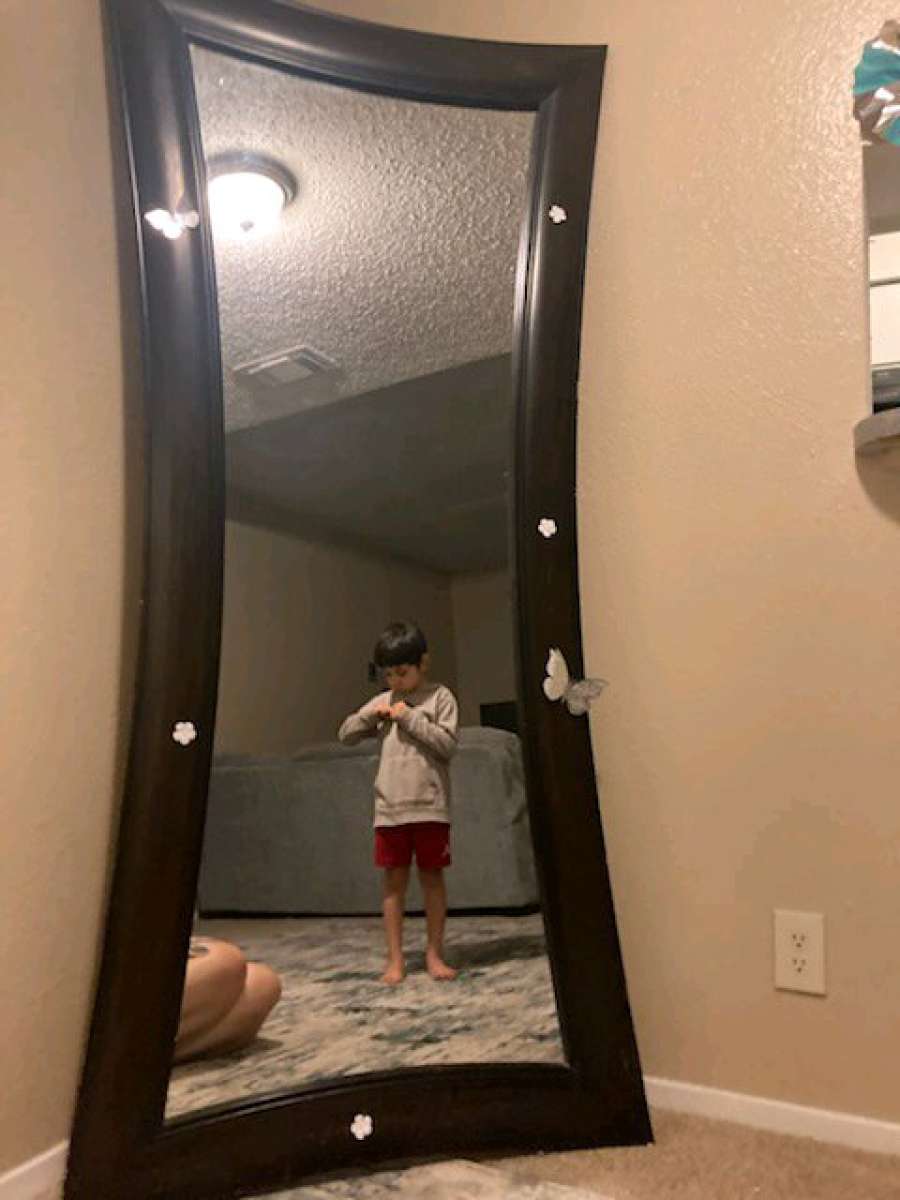 floor mirror
