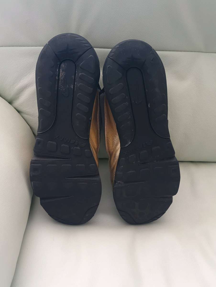 Nike Air Max 2090 Black Metallic Gold size 125 for men