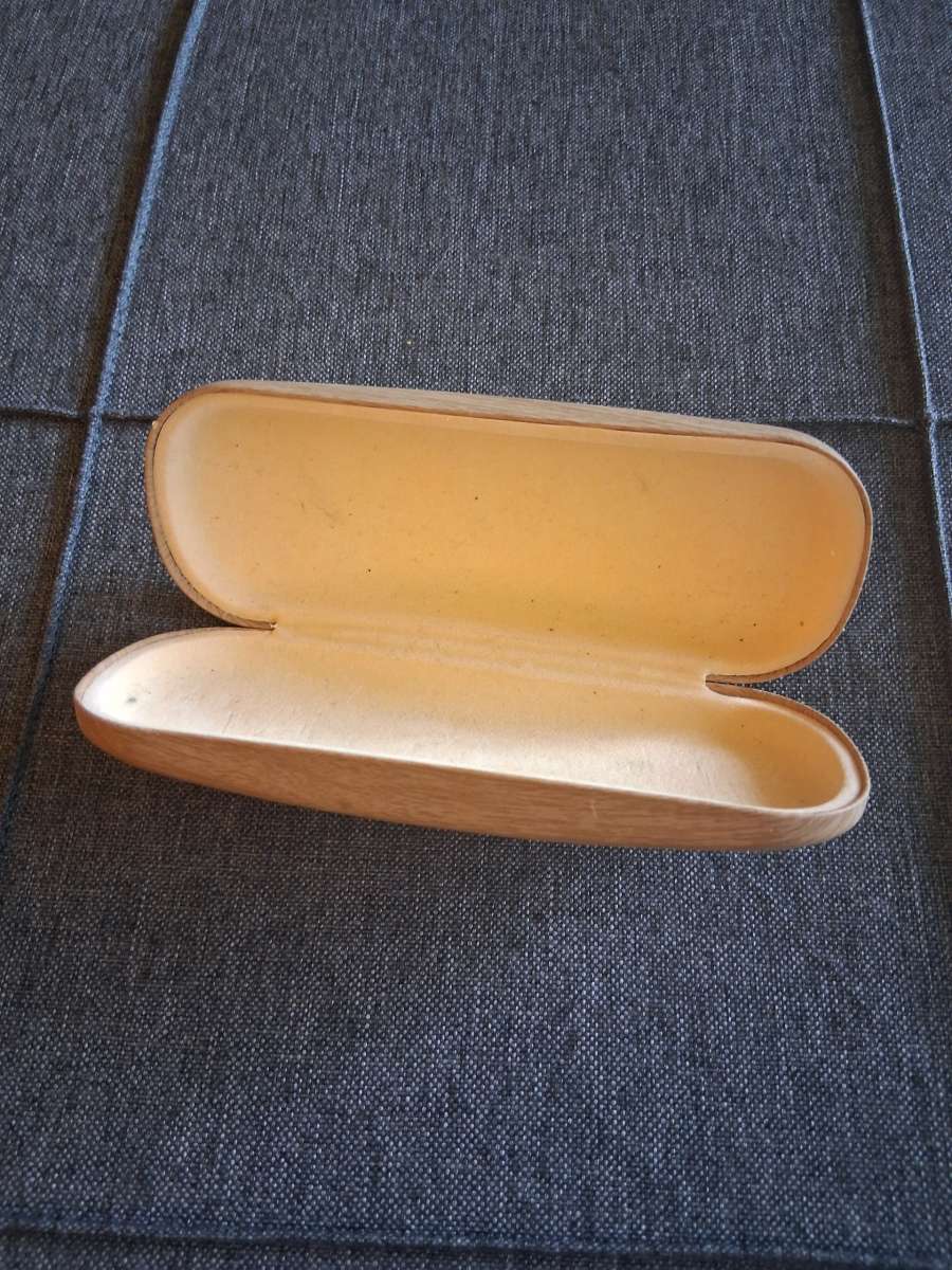 Glasses case