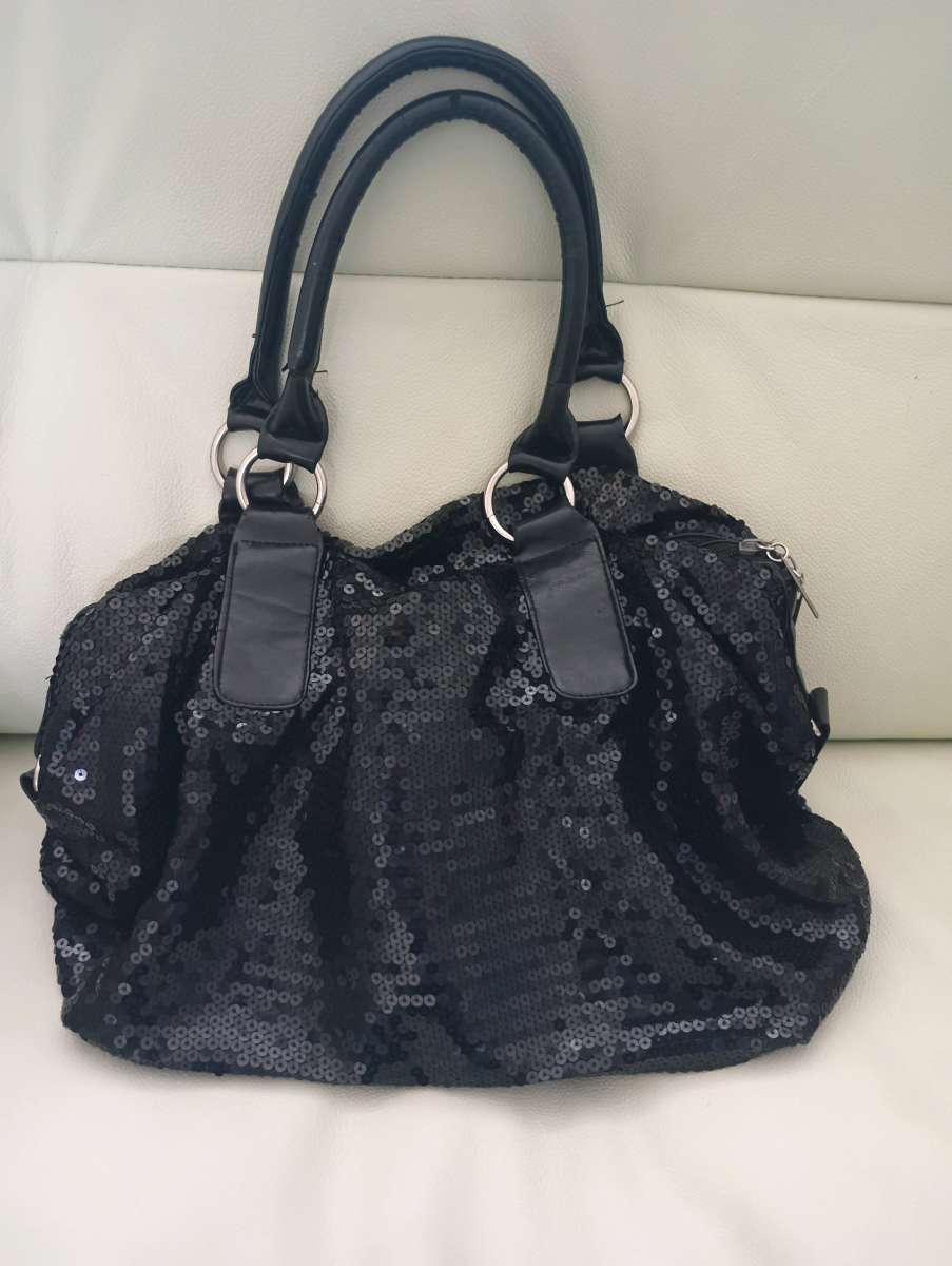 Black  handbag