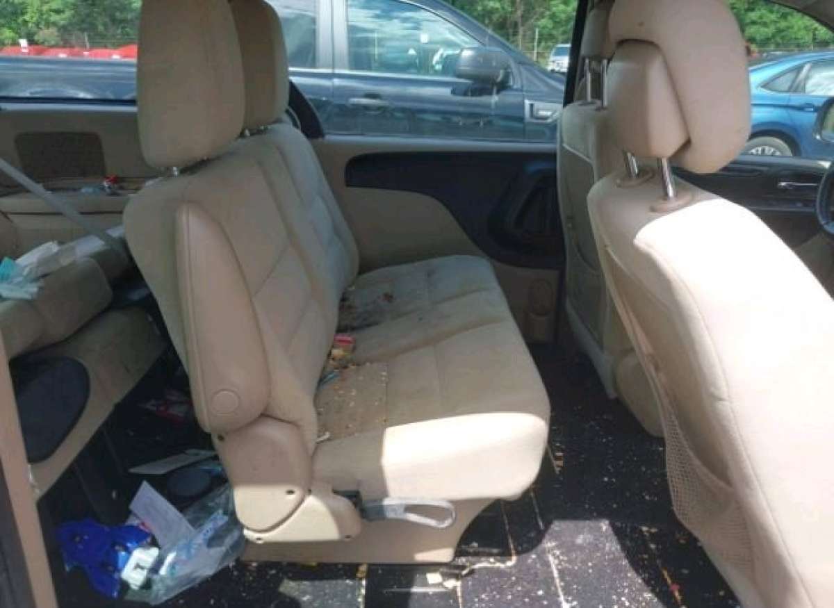 2015 DODGE GRAND CARAVAN Used