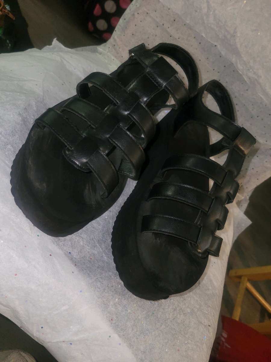 Black platform sandals