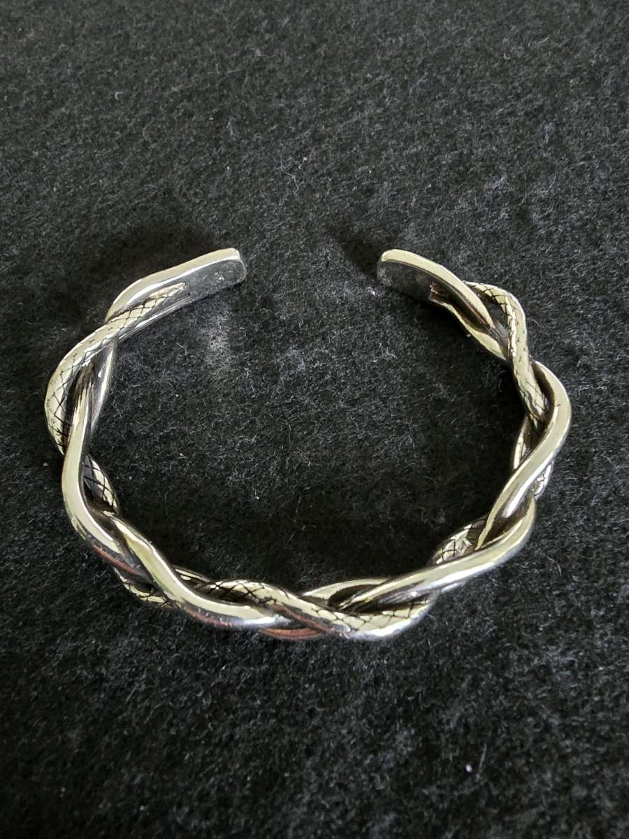 925 Sterling Cross Silver Cross Twist Bracelet