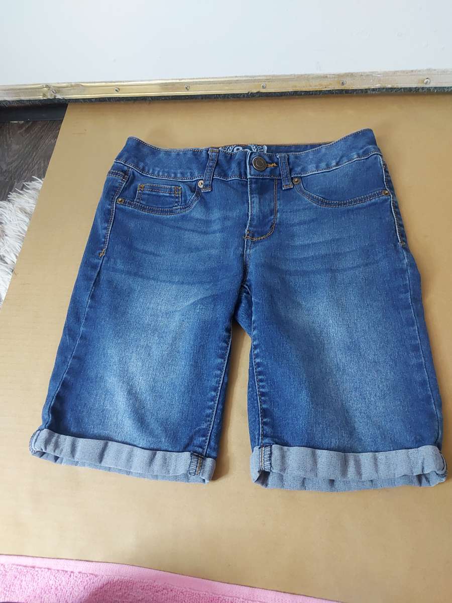 SO Denim Bermuda Short Size 7