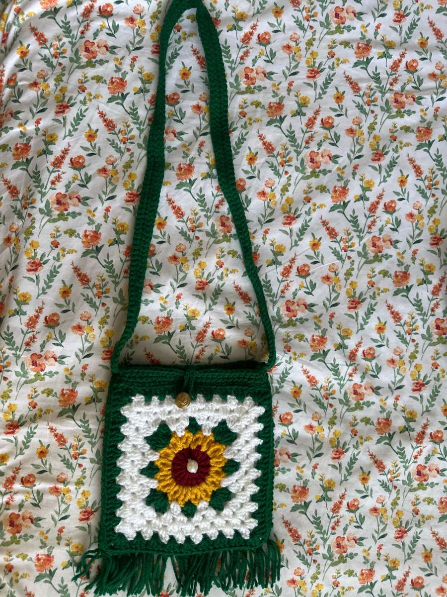 3 different color Handmade yarn crossbody long side bag