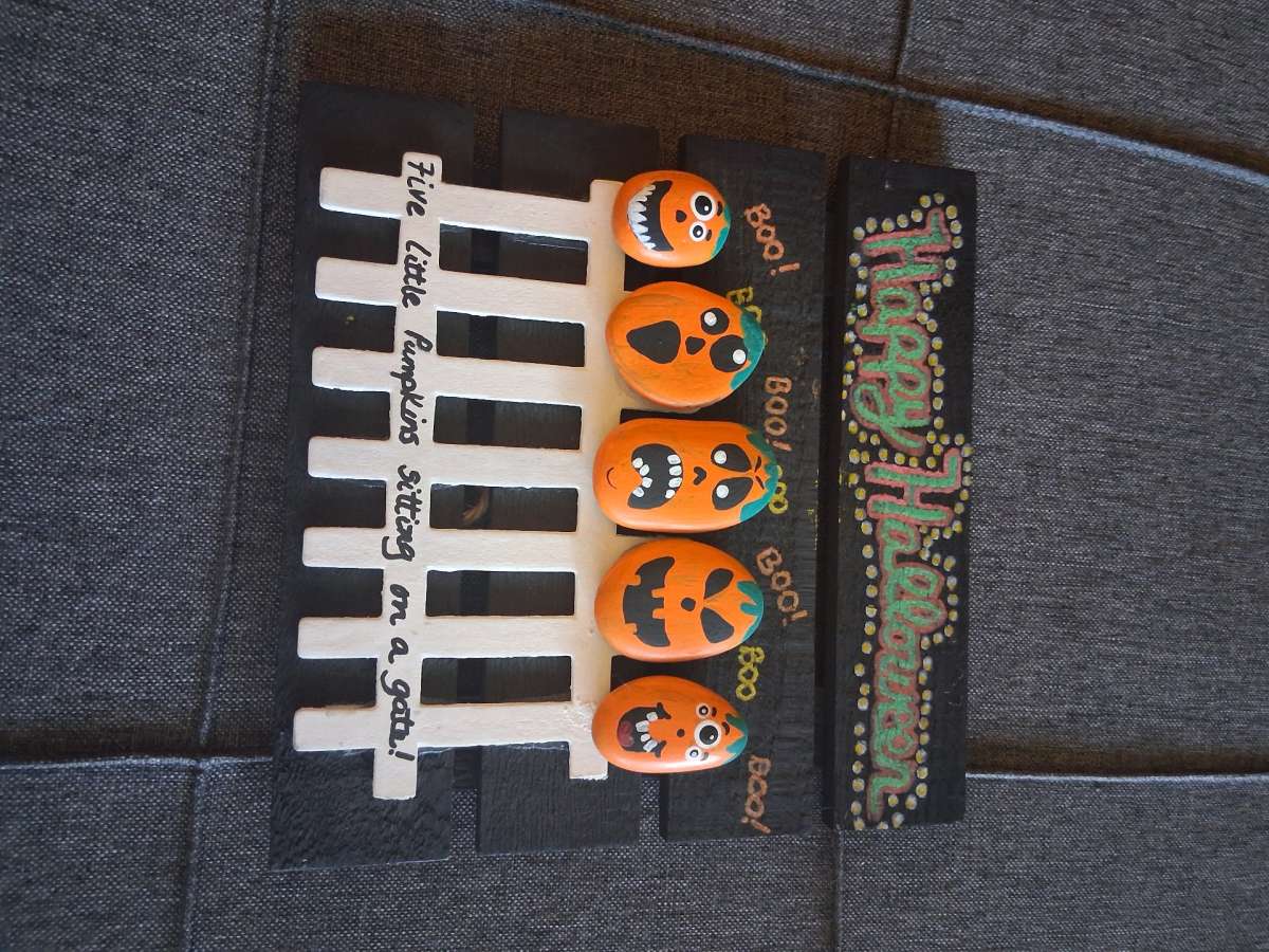Halloween hanging picture