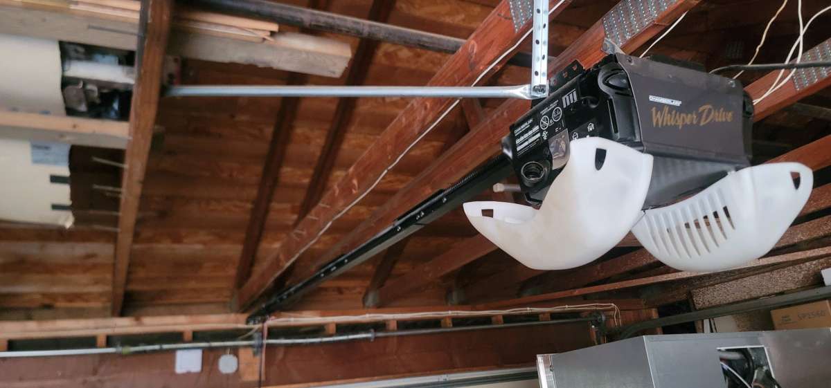 REPAIRS GARAGE DOORS