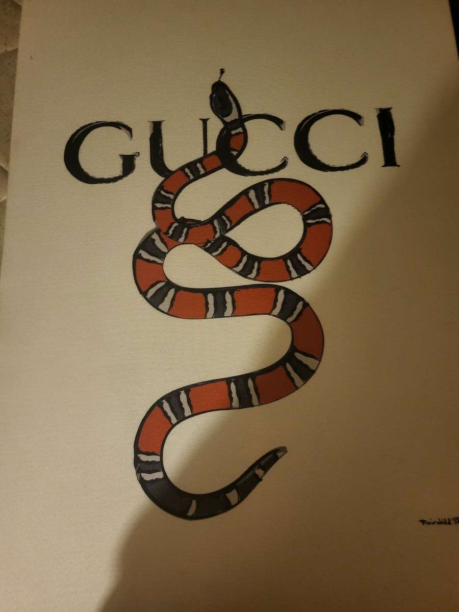 hand painted Gucci painted by far  child Paris
