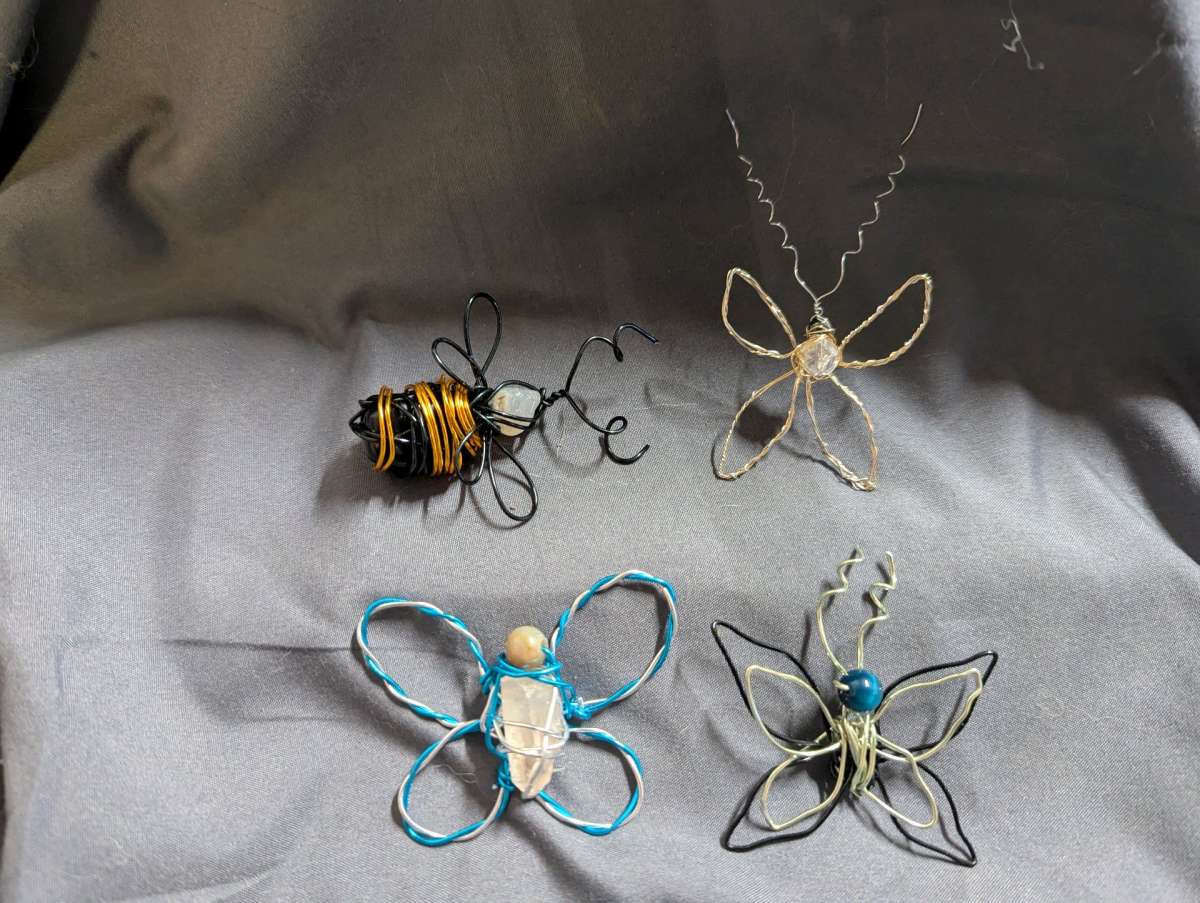 Wire And Stone Creatures