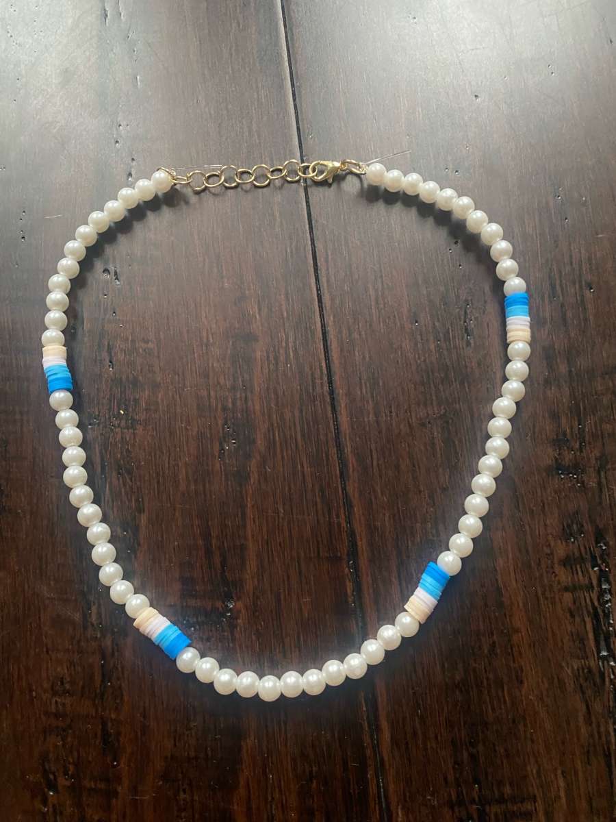 pearly beach necklace