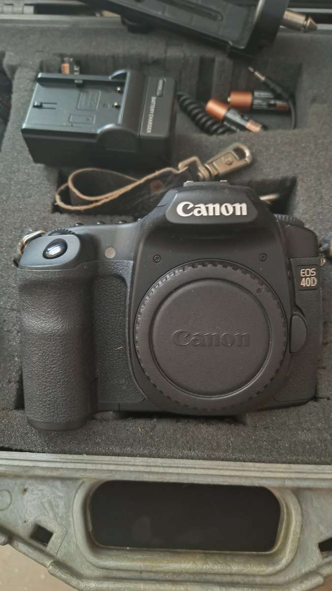 CANNON DIGITAL CAMERA