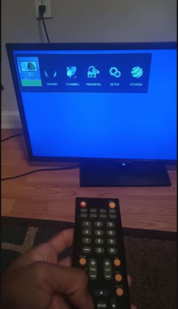 32 Inch Spectre TV
