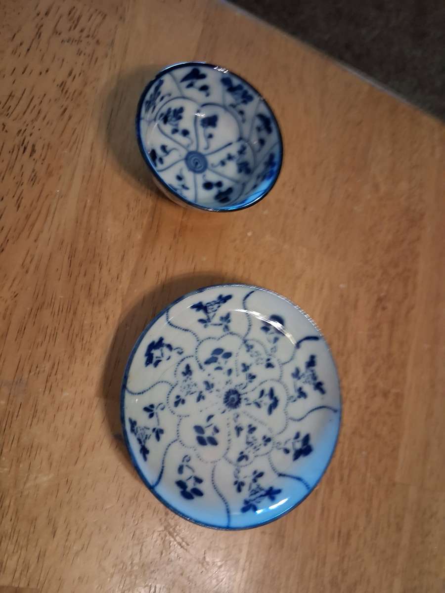 teacup and saucer set