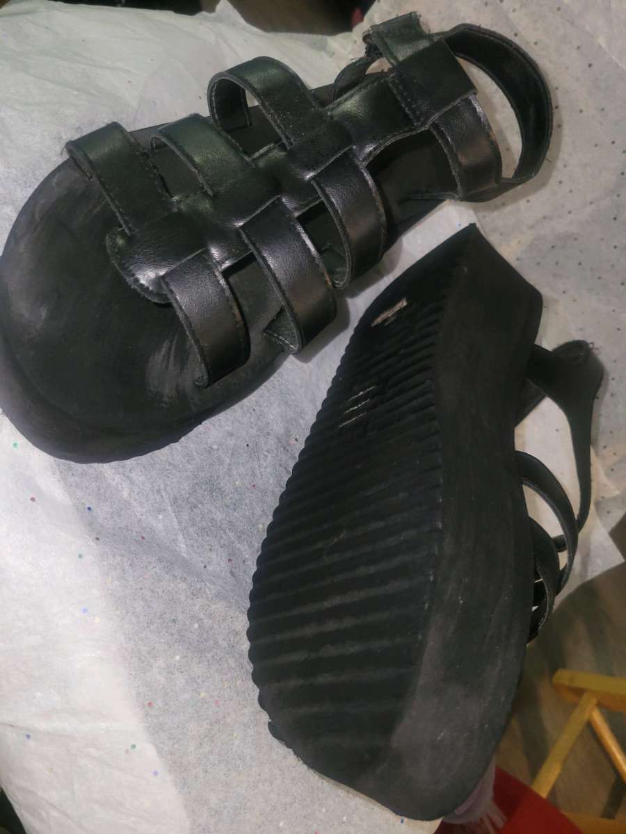 Black platform sandals