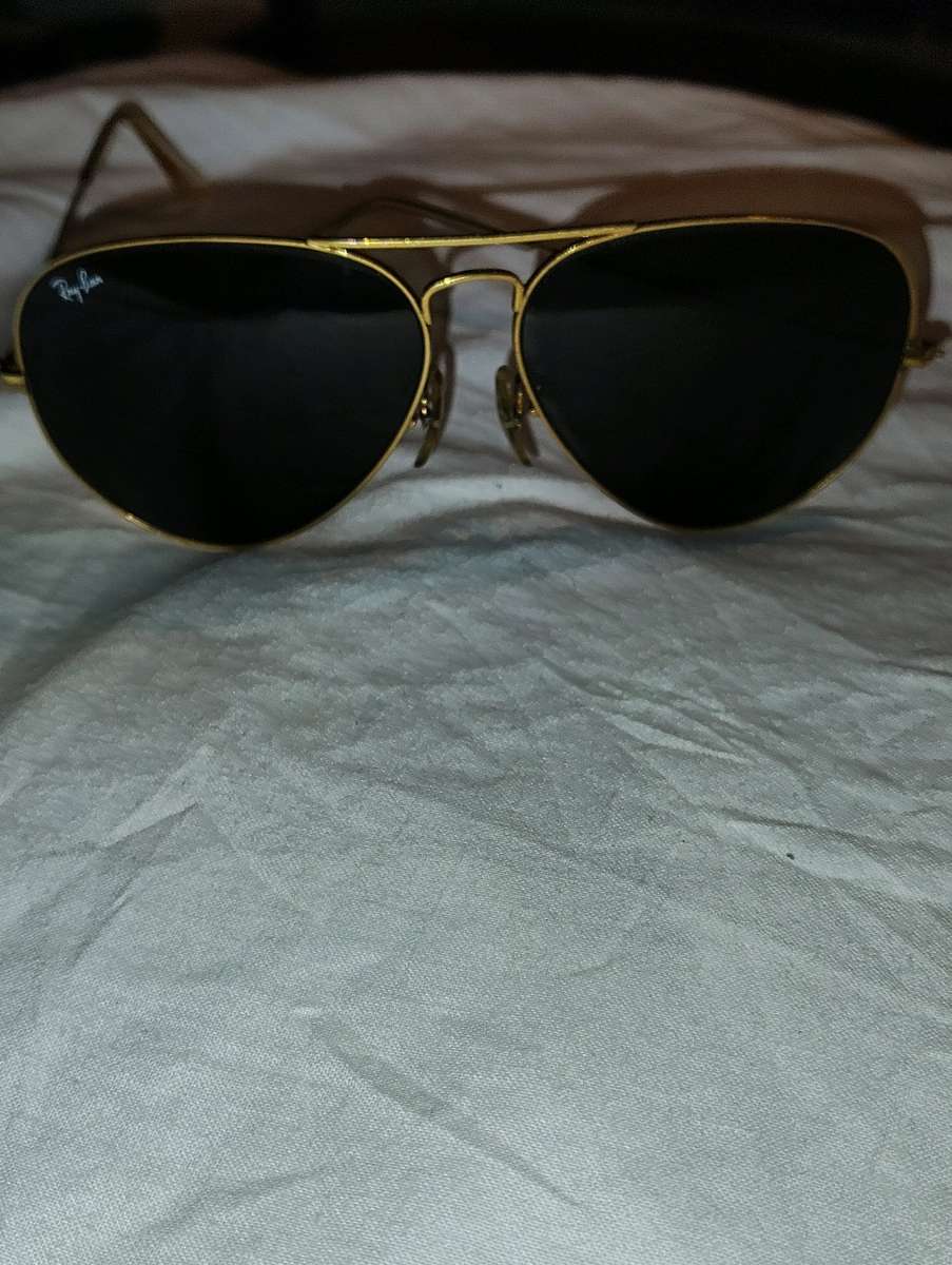 rayban Aviator Gold sunglasses