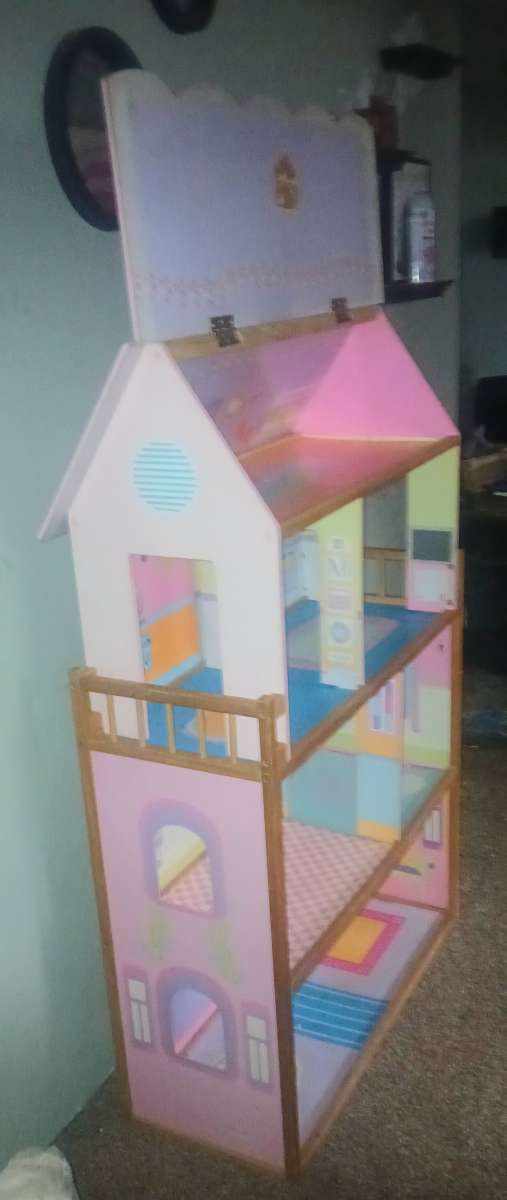 Large 5 Foot Wooden Doll House