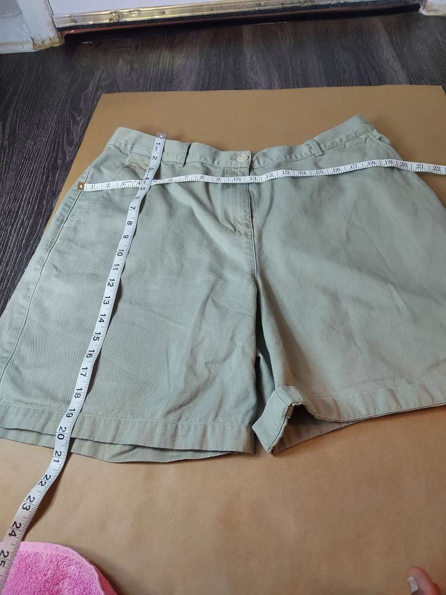 Lauren Ralph Lauren Khaki Chino Shorts Size 14W School Summe