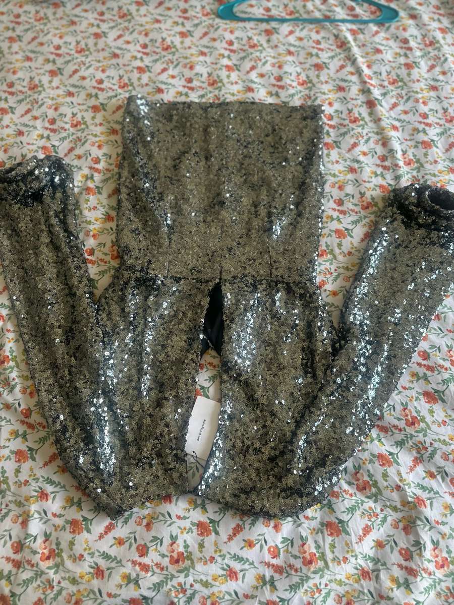 Silver long sleeve short dress party wear