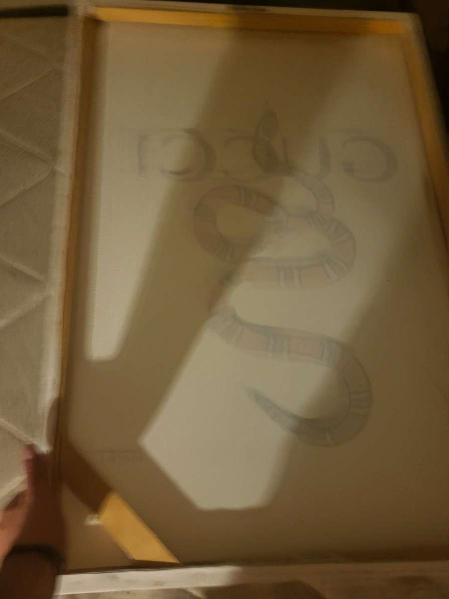 hand painted Gucci painted by far  child Paris