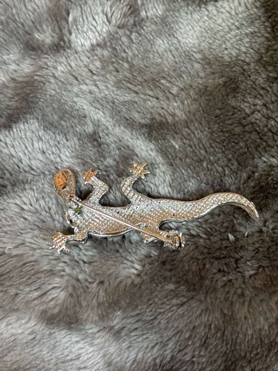 Rhinestone Gecko Brooch