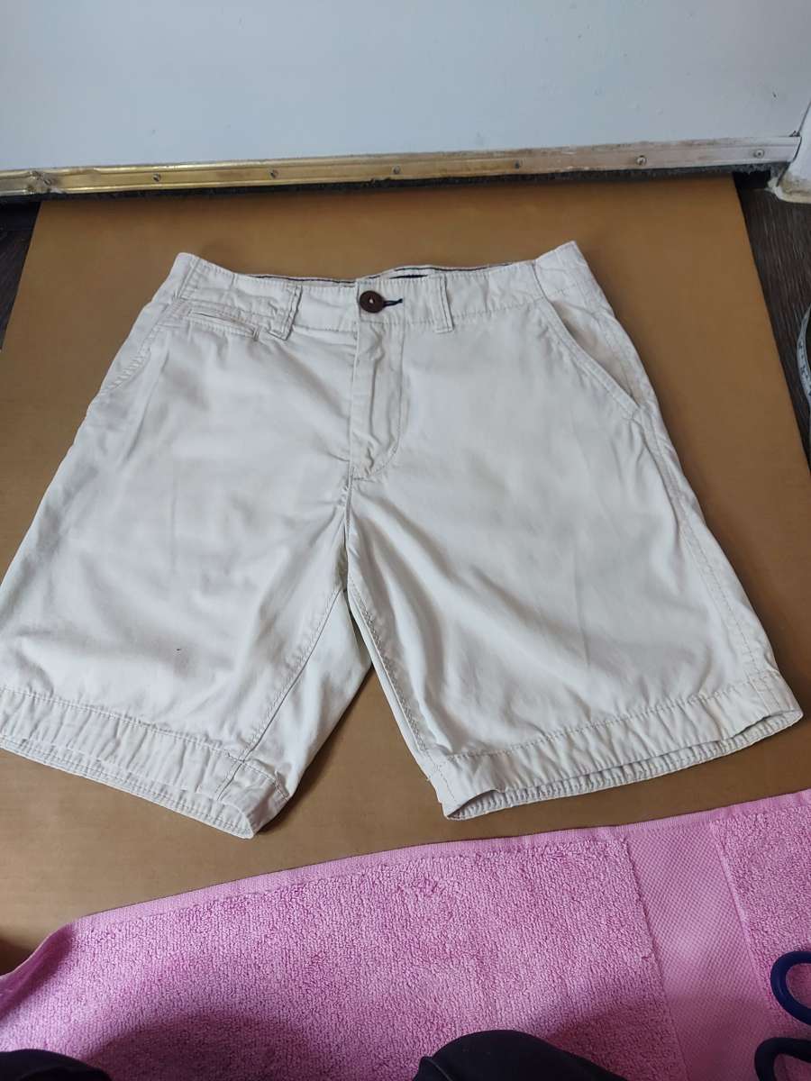 American Eagle Outfitters Prep Bermuda Shorts Size 36 Light