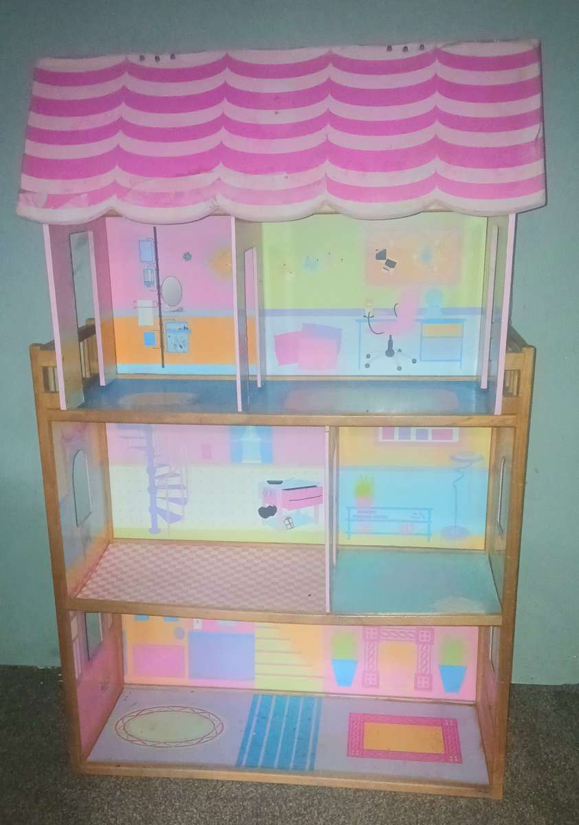 Large 5 Foot Wooden Doll House