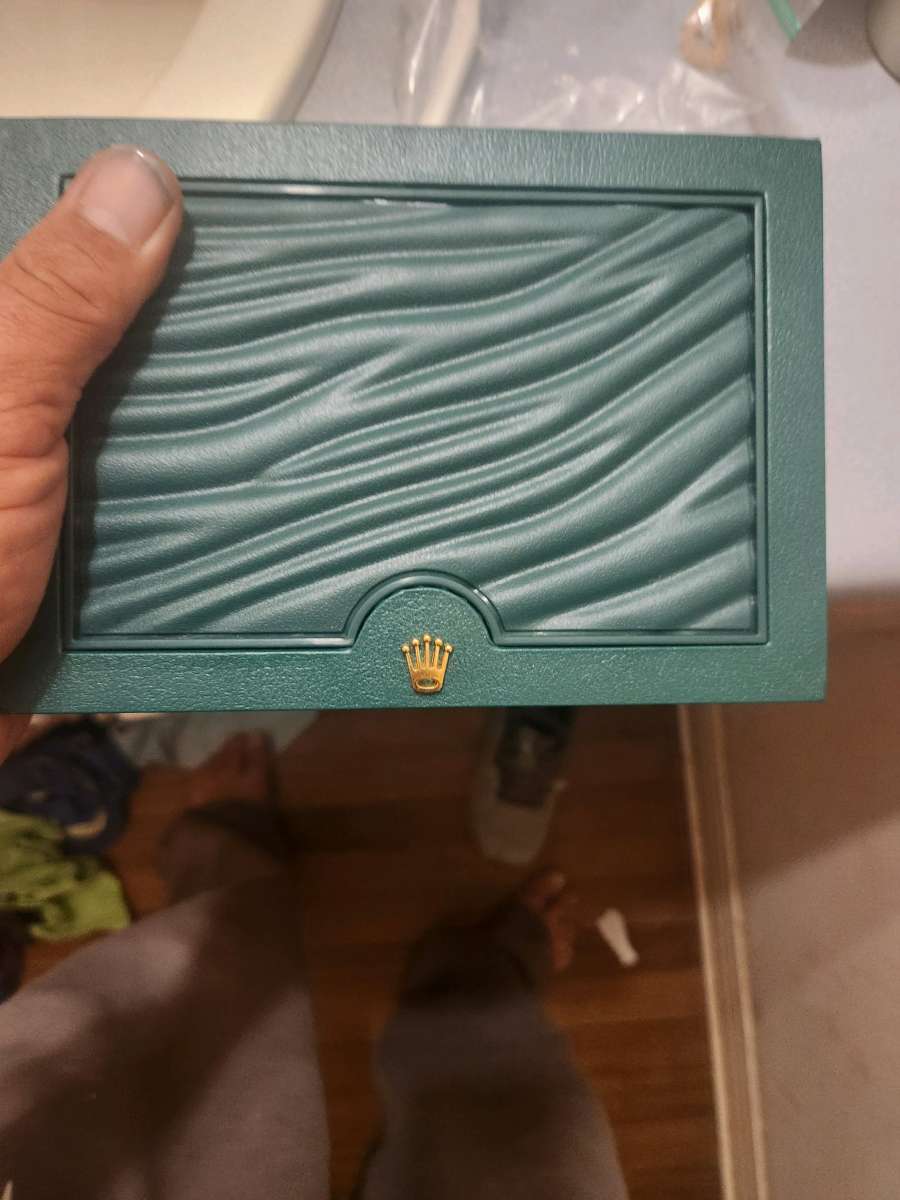 gold rolex oyster date 41