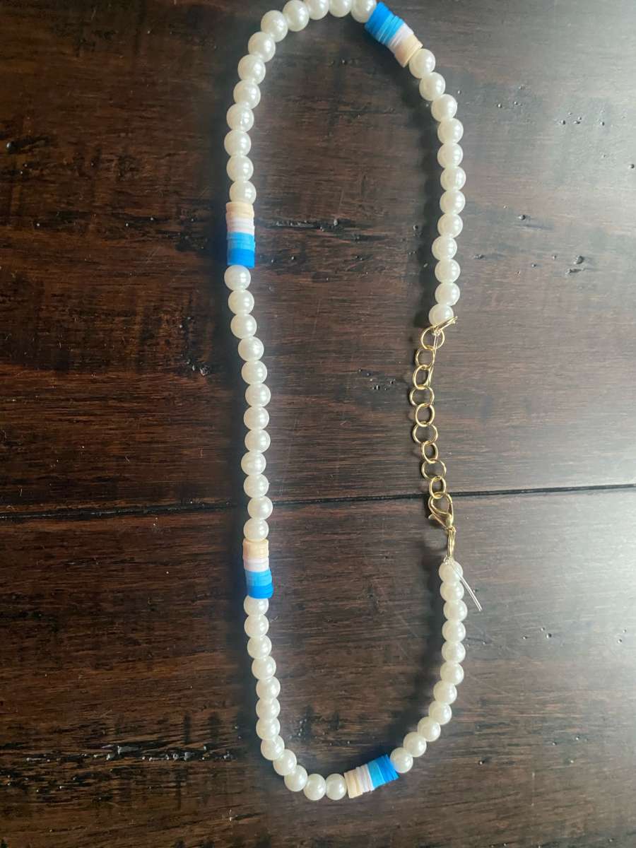 pearly beach necklace