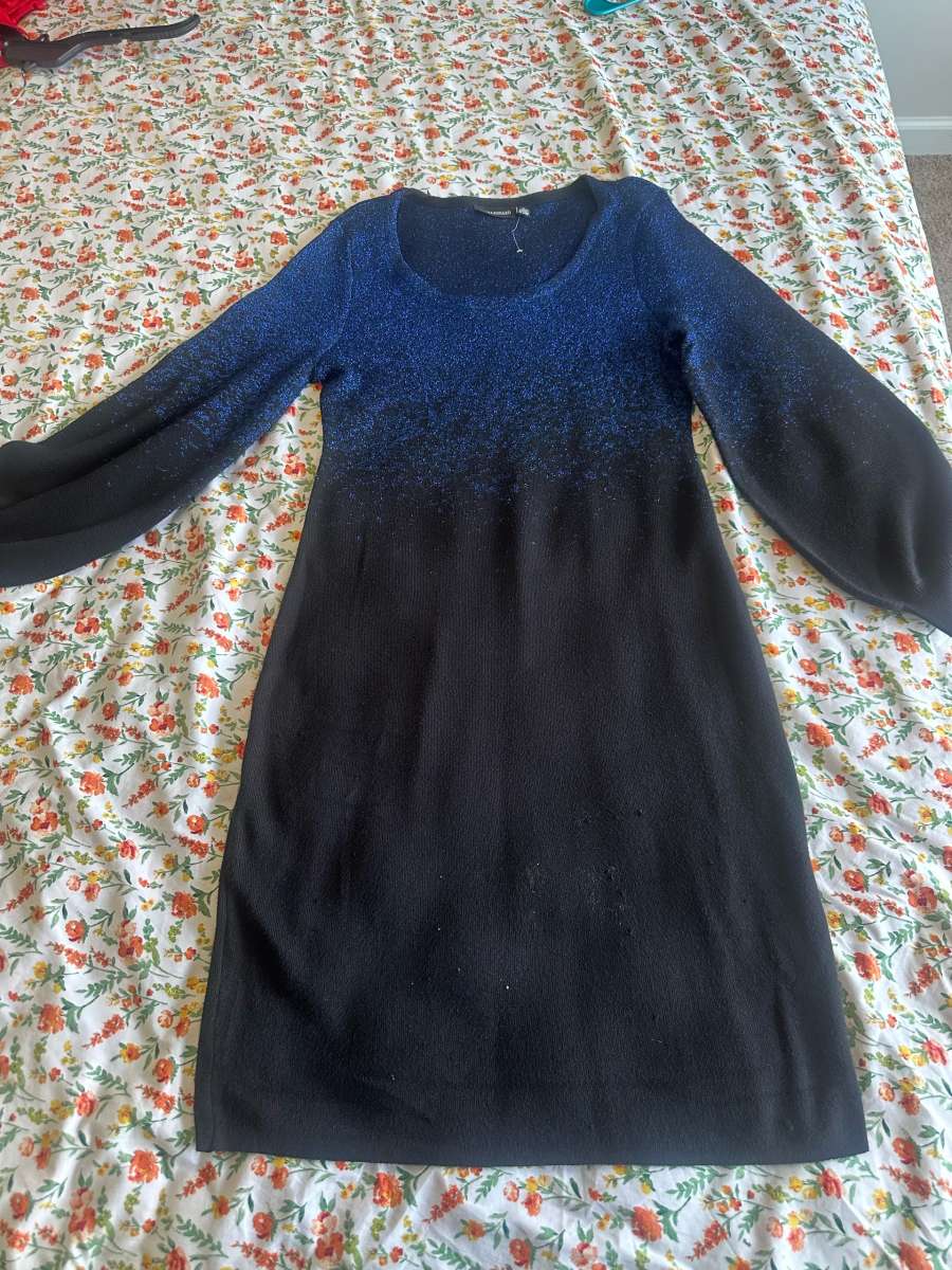 long balloon sleeve sweater dress with two color combination