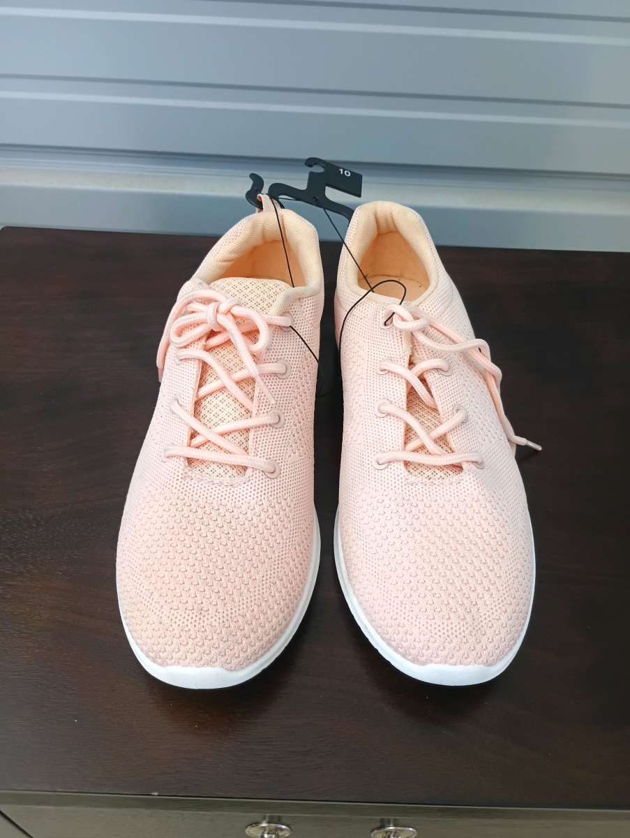 Pro player size 10 shoes for women